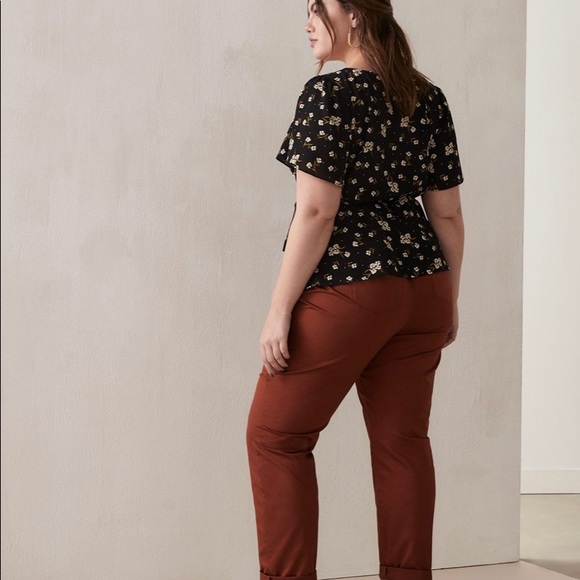 Floral Print Wrap Blouse - Picture 2 of 6
